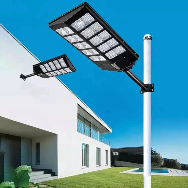 Candeeiro Solar de Rua 1000W com Sensor de Movimento e Comando